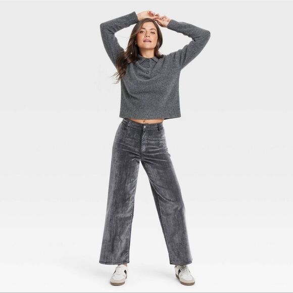 HighRise Holiday Flocked NWT
Sailor Wide Leg Ankle Jeans Universal Thread size 6 - Picture 1 of 4